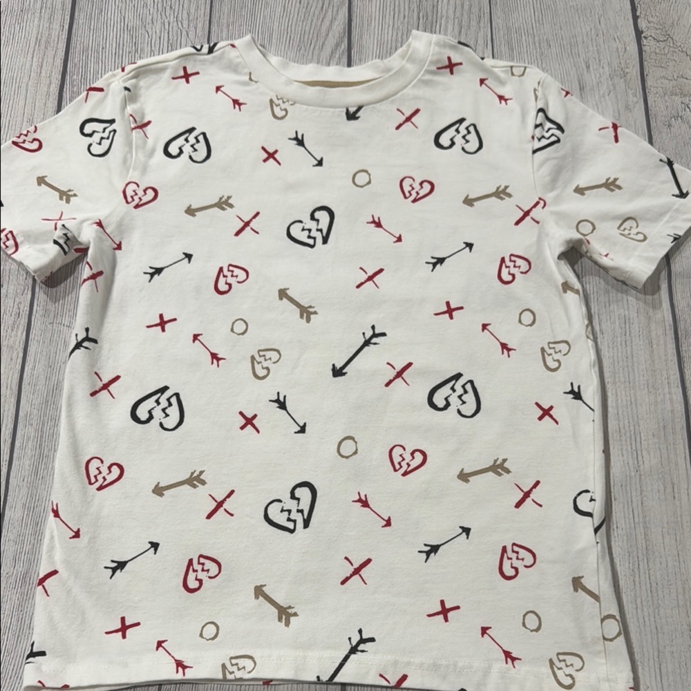 Tommy Bahama Boys Short Sleeve Tee with Playful Arrow and Heart Print